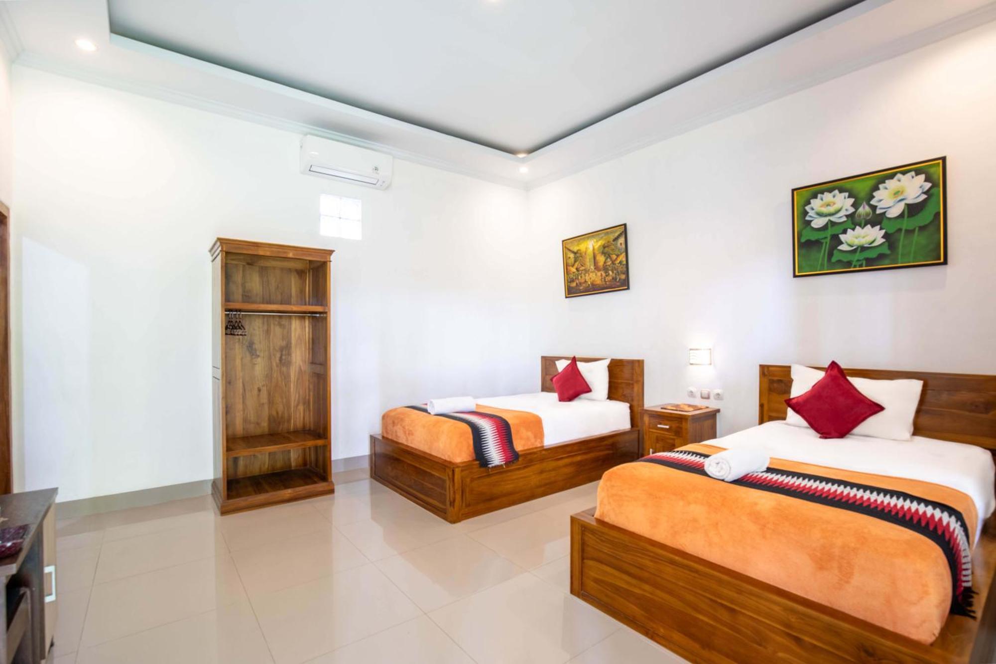 Coconut Hill Cottage Batununggul Exterior photo