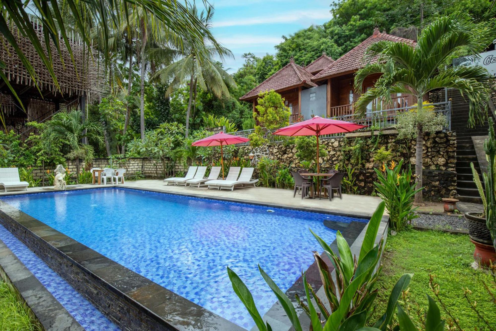 Coconut Hill Cottage Batununggul Exterior photo