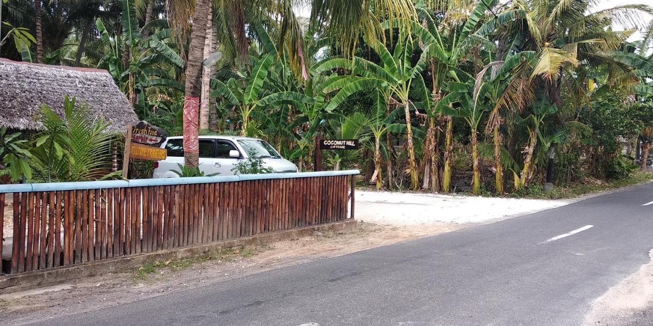 Coconut Hill Cottage Batununggul Exterior photo